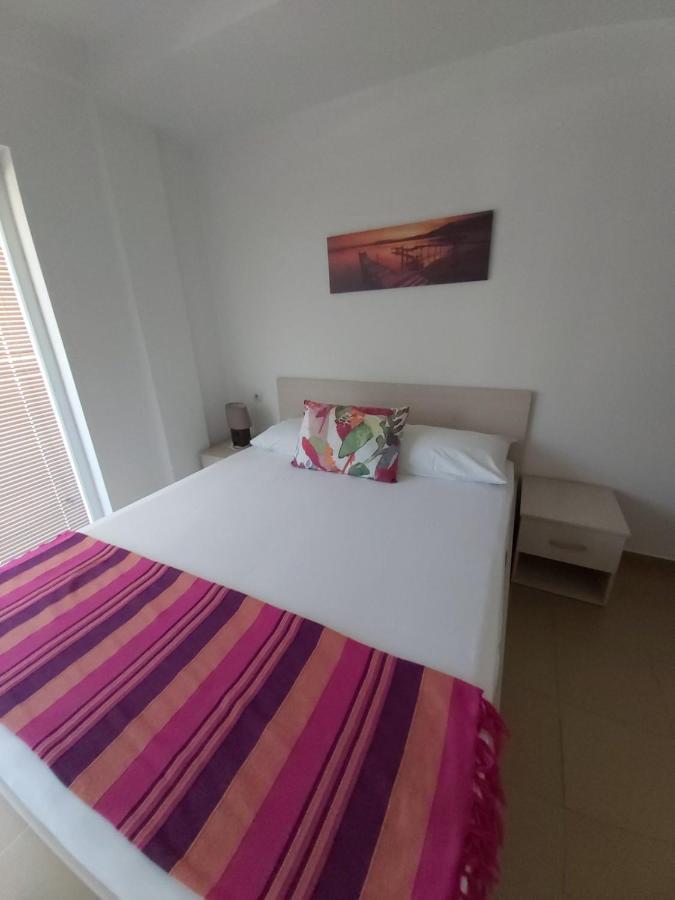 Apartments And Villas Janev Dojran Ngoại thất bức ảnh