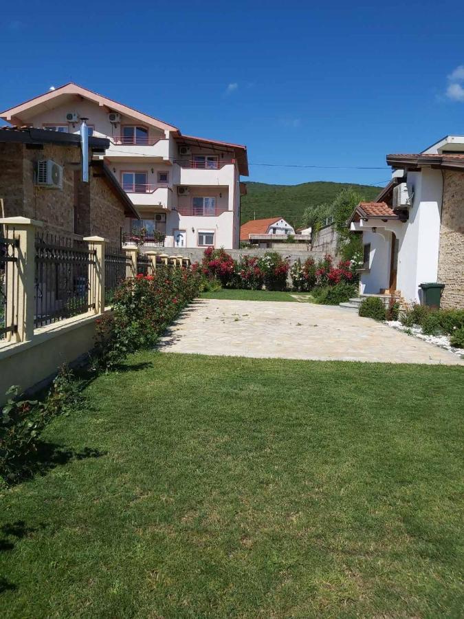 Apartments And Villas Janev Dojran Ngoại thất bức ảnh