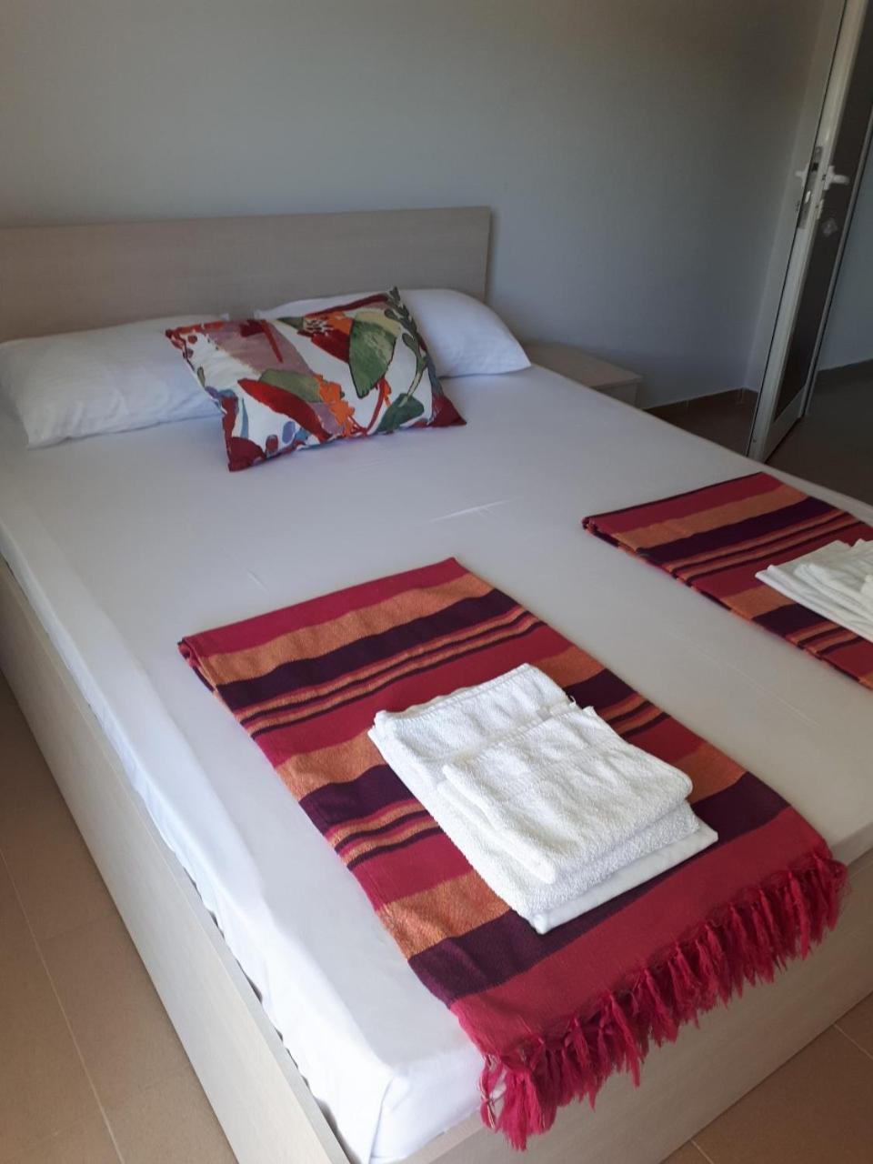 Apartments And Villas Janev Dojran Ngoại thất bức ảnh