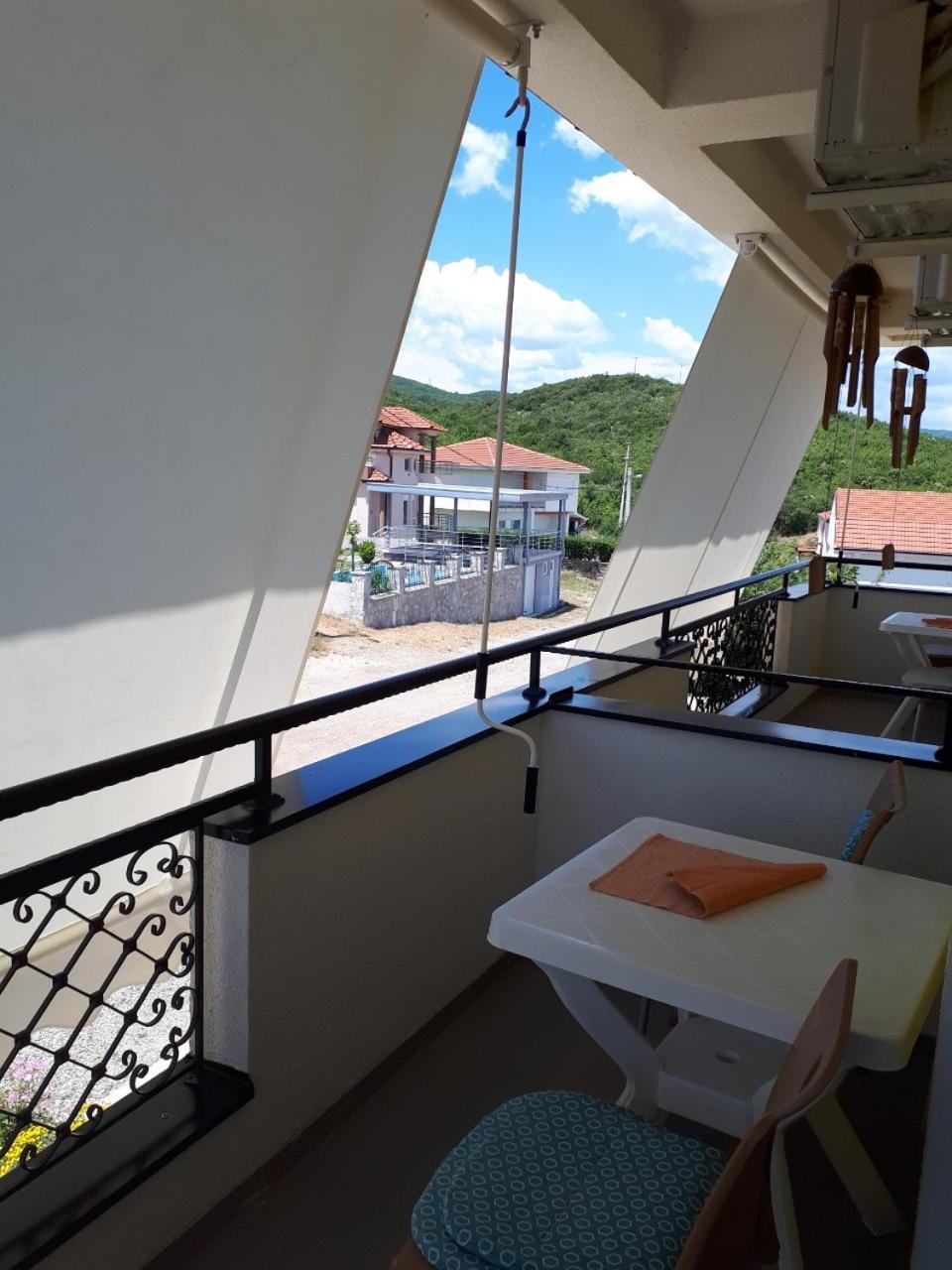 Apartments And Villas Janev Dojran Ngoại thất bức ảnh