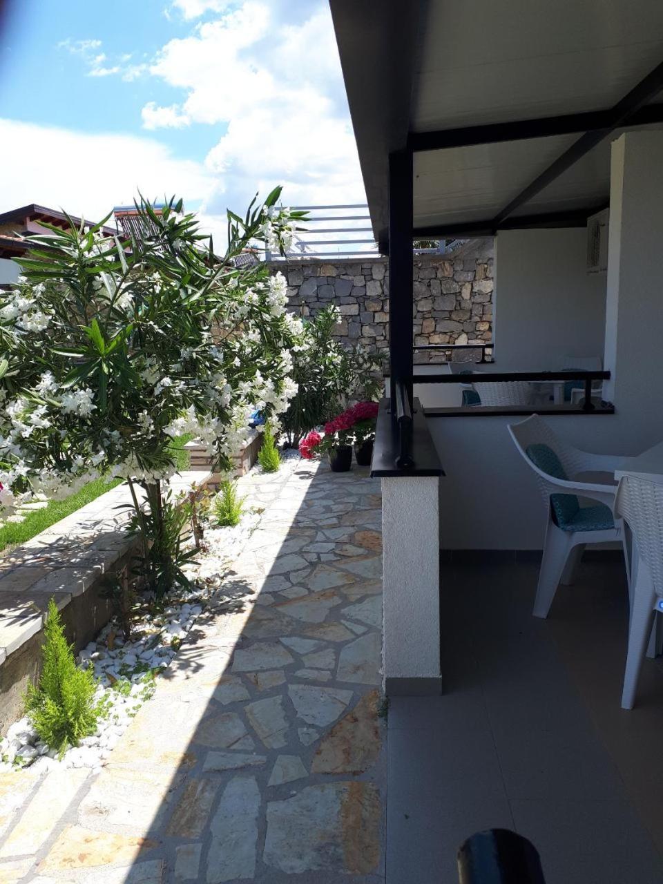 Apartments And Villas Janev Dojran Ngoại thất bức ảnh